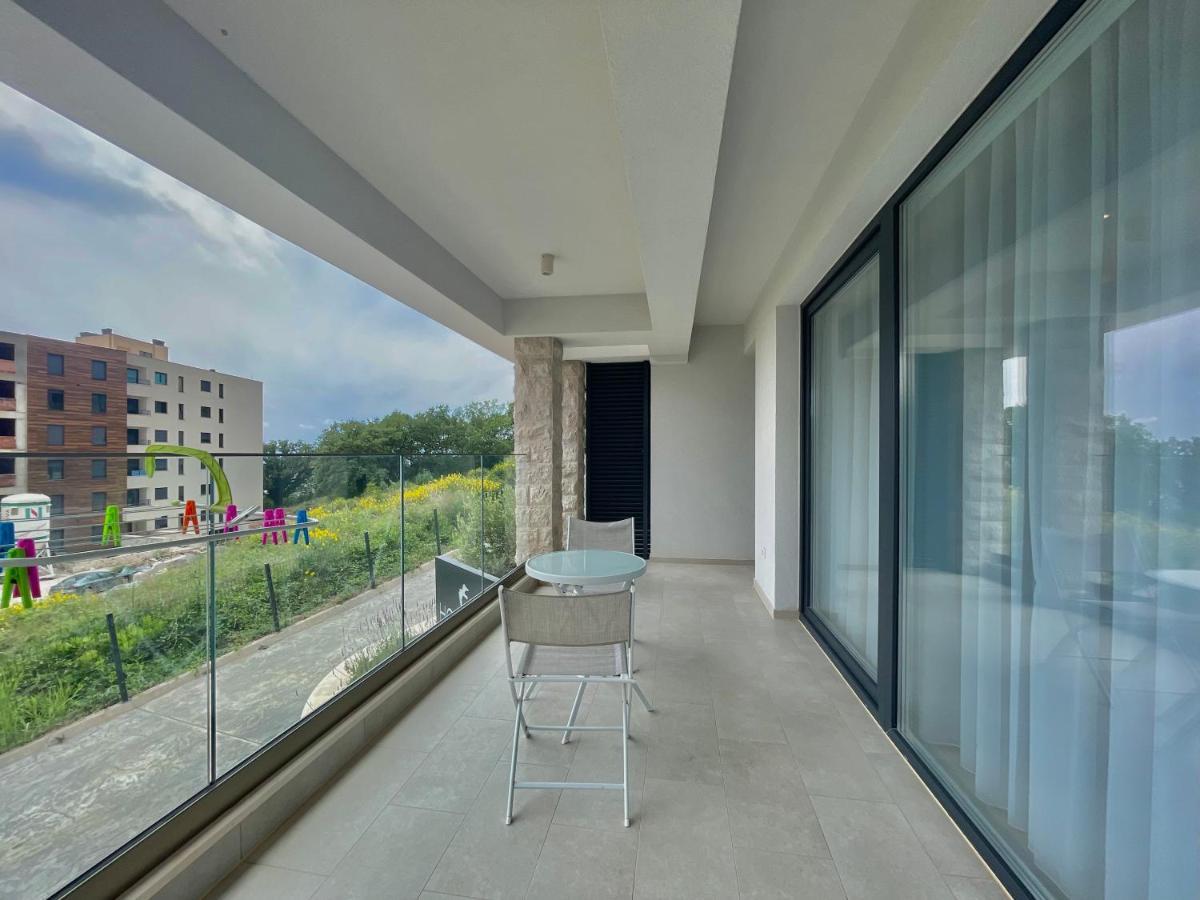 Horizon Residences Andjela Apartment